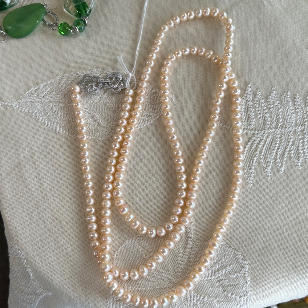 44 inch pink freshwater Pearl necklace 925 diamond crusted clasp